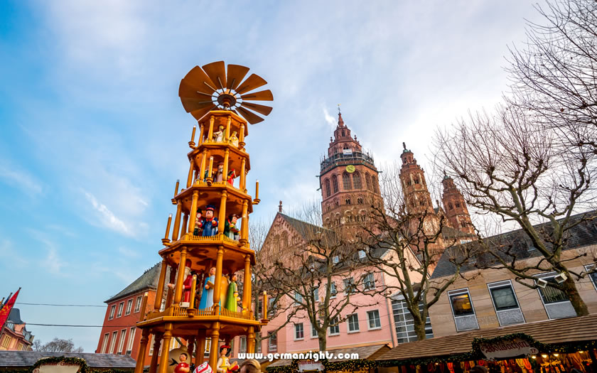 The Christmas market in Mainz